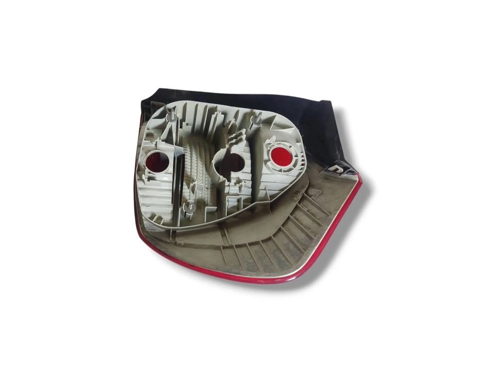 фото №10, Bmw 1 e81 e87 2006 задняя сторона левая лампа задняя