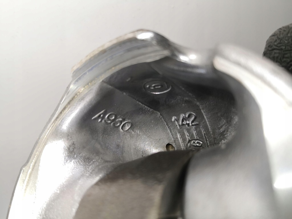 Поршень + шатун opel fiat 1.9 cdti jtd 8v a930 Недорого