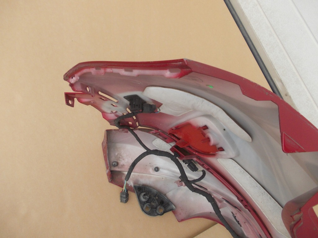 фото №16, Бампер задня ford puma ii mk2 st-line lucid red