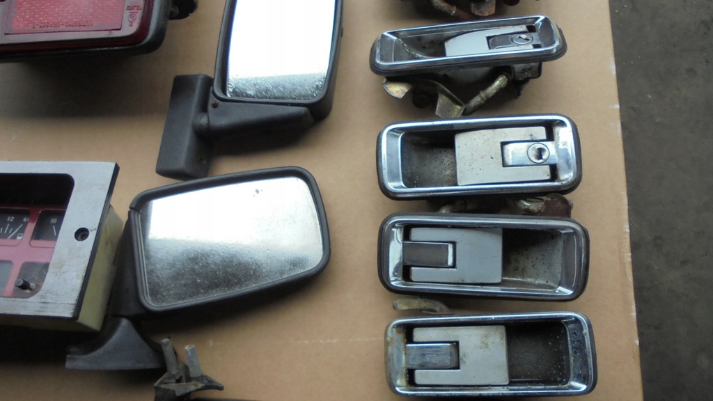 фото №7, Набор запчасти fiat 131 лампы зеркало накладки