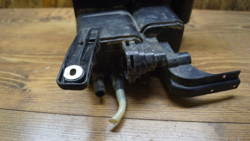 фото №7, Фильтр угольный audi q7 4l touareg 7l8201801a