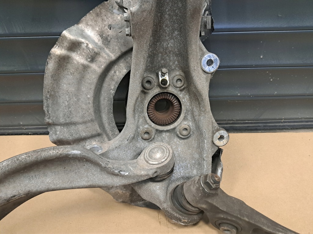 фото №7, Правая поворотный кулак ступица перед рычаги xdrive bmw 6 f06 f12 f13 650ix 4.4