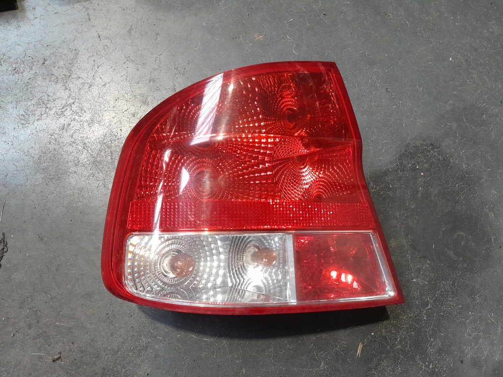 фото №1, Chevrolet aveo sedan 03-06 лампа задня ліва