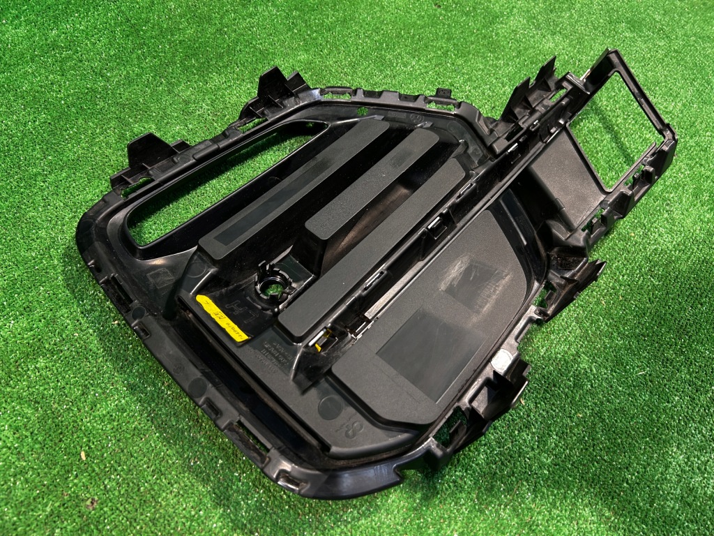 Купить Bmw x5 g05 решётка бампера левая 7449679