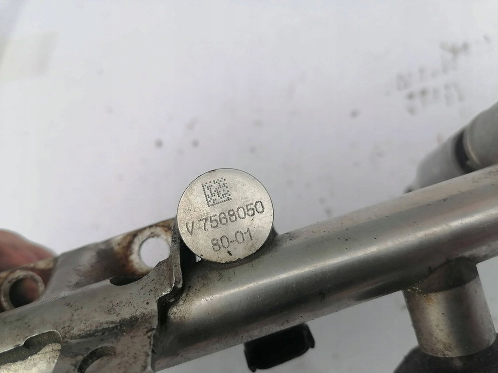 фото №4, Mini cooper s r56 молдинг упорскування форсунки