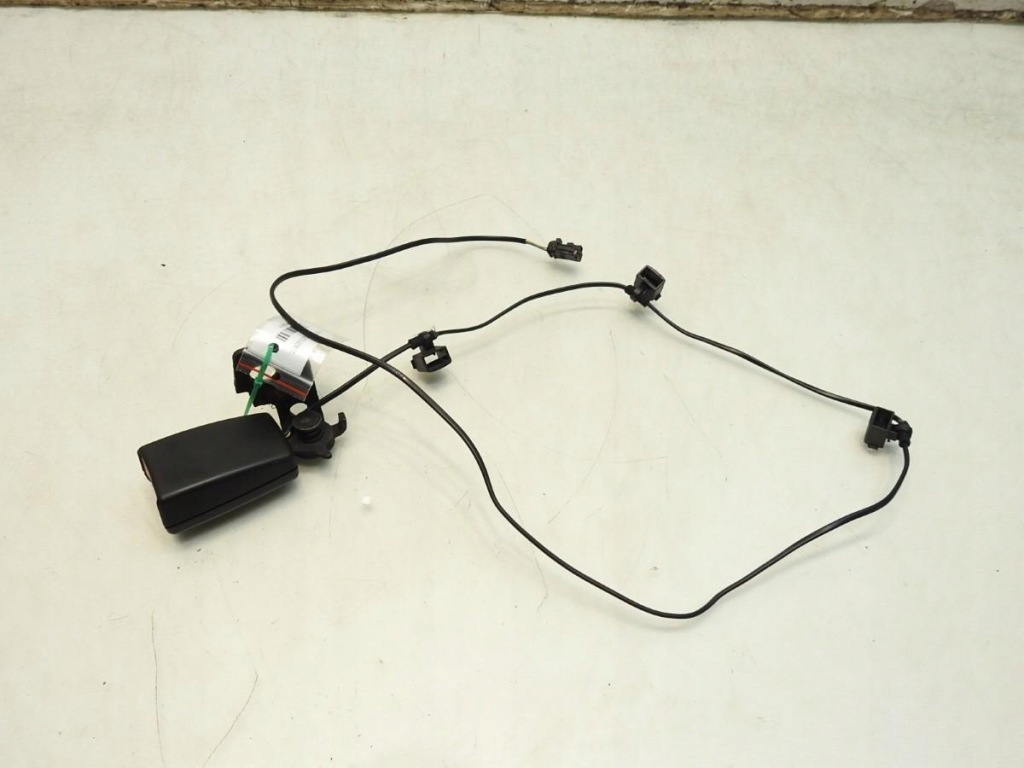 Клипса поперечина безопасности левый задний  alfa romeo mito 156080956 с Разборки