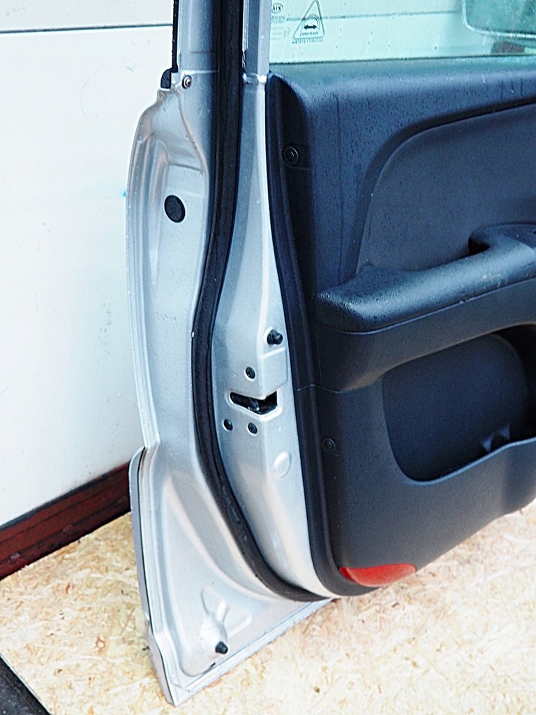 фото №8, Sportage 2 молдинг двері перед ліва 877230z000 cała