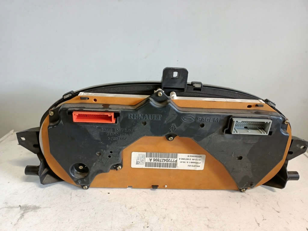 фото №2, Счетчик приборы renault p7700427896a