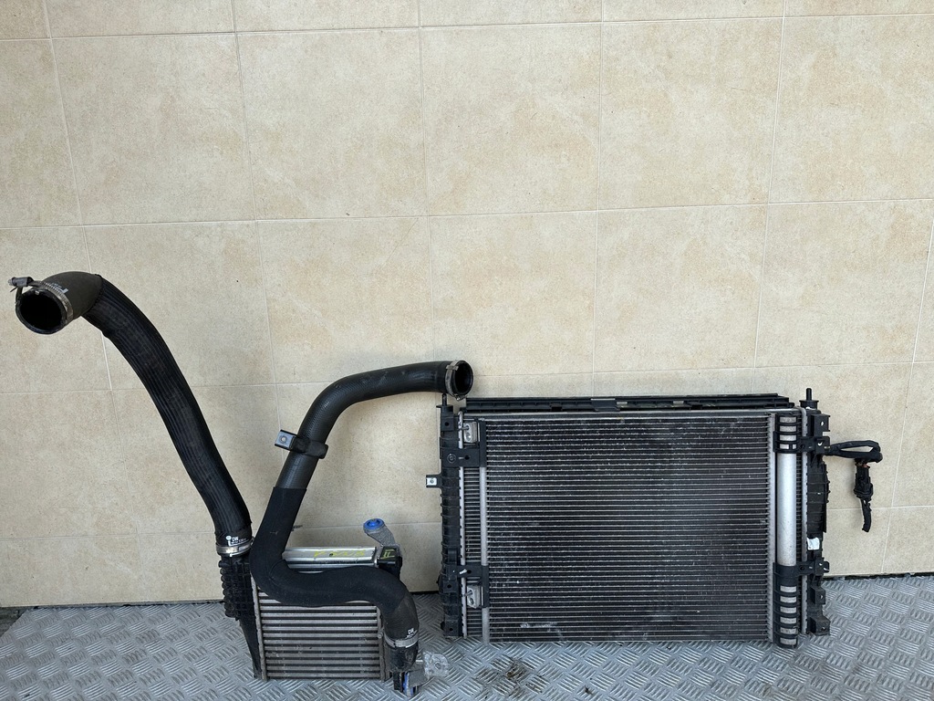 фото №1, Радиатор peugeot 5008 ii 1.5 hdi 2019 rok