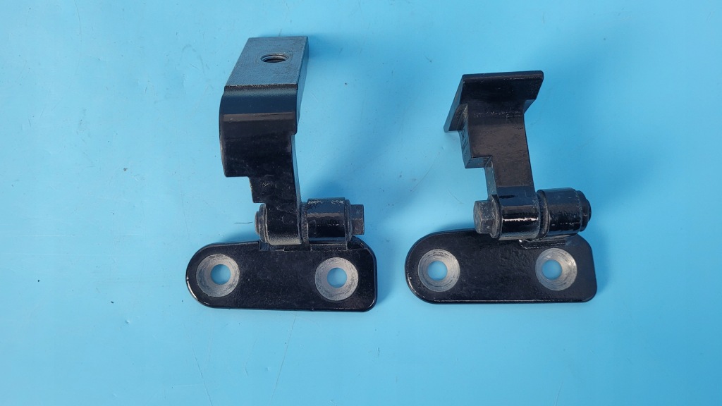 Bmw 5' g31 518d touring 18r петли дверь правый задний  7333094 7333062 Оригинал