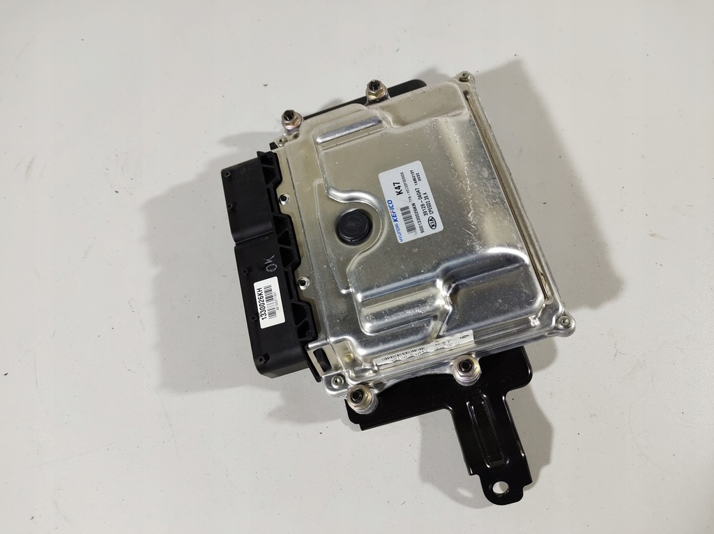 фото №12, Kia stonic 1.0 t-gdi 17- бортовой компьютер двигателя 39128-04047
