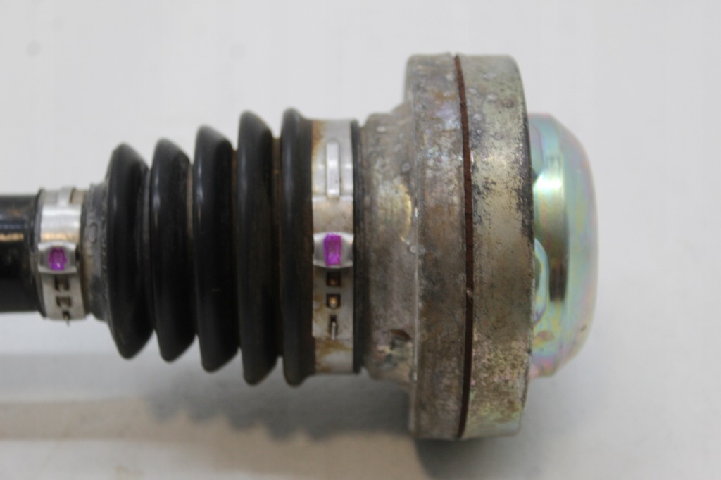 фото №3, Audi a5 8t приводной вал задняя 8k0501203m