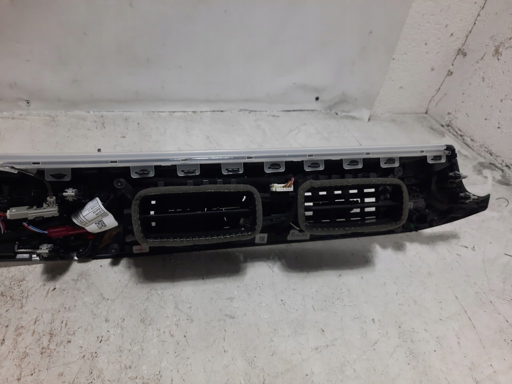 фото №8, Bmw 5 g30 dekor молдинг консолі панелі решітка обдув 9378023