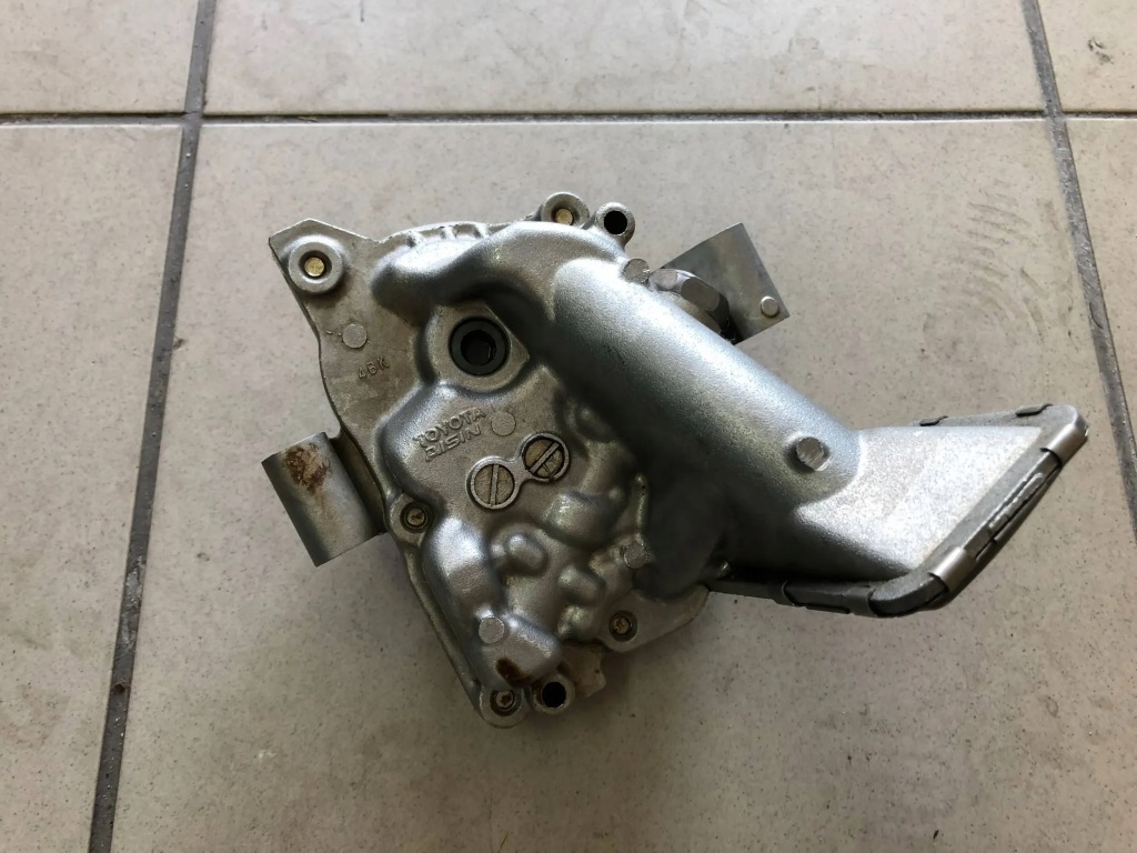 фото №1, Насос оливи toyota rav 4 avensis t25 t27 2.0 vvti 3zr-fae