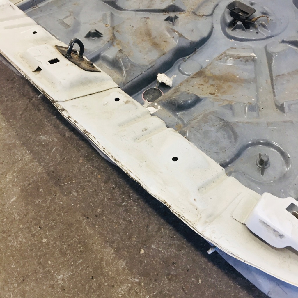 фото №8, Pas задний поддон пол peugeot 308 ii t9 sw adblue #132