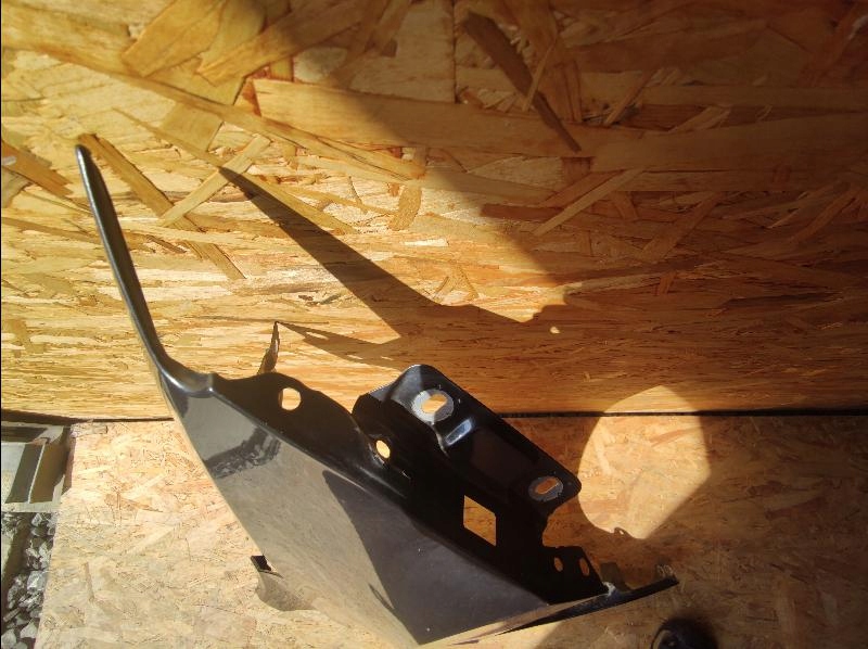 фото №10, Крыло передний перед skoda rapid 12- правый