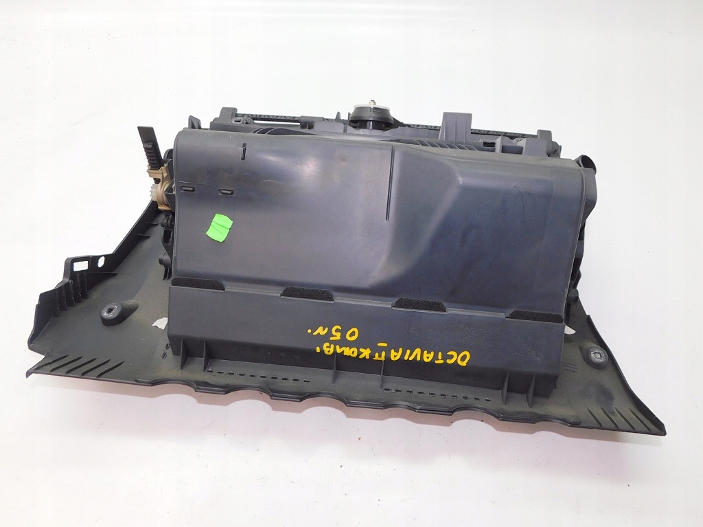 фото №5, Skoda octavia ii 2005r бардачок пассажира