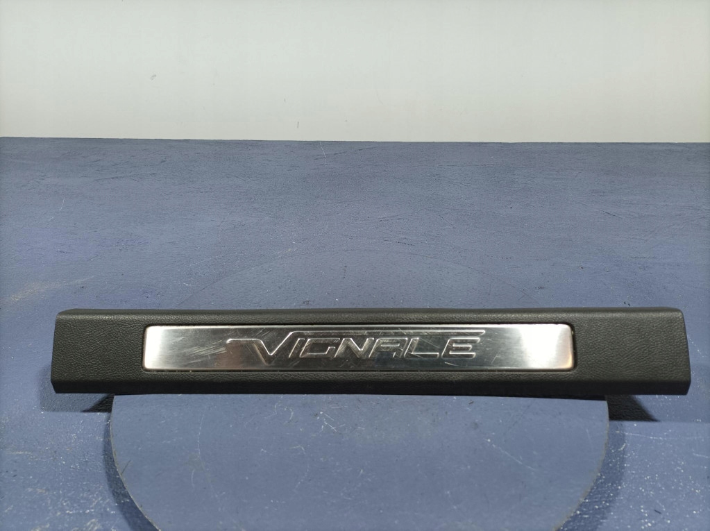 Купити Mondeo mk5 накладка захист  порога  права права передні  ds73-f13200-fbw