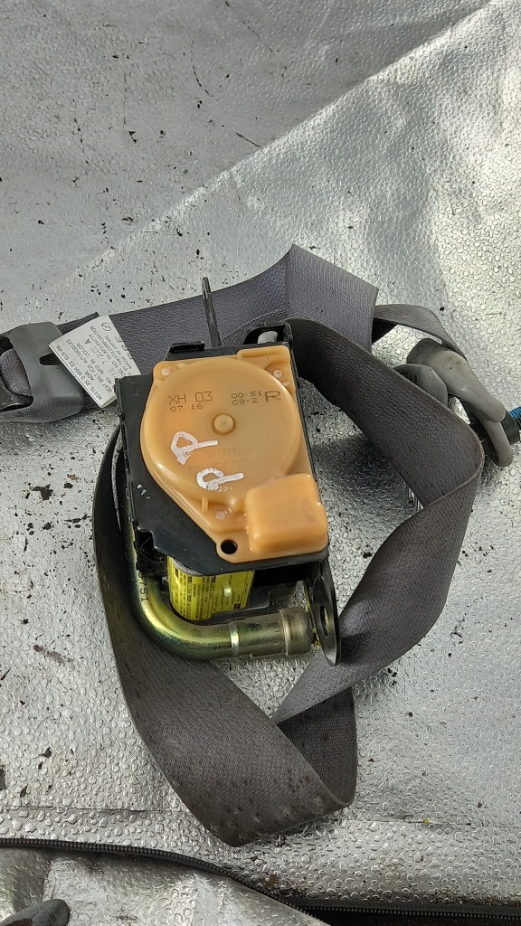 Купить Ремень правая  перед mazda 6 03r 2.0b универсал