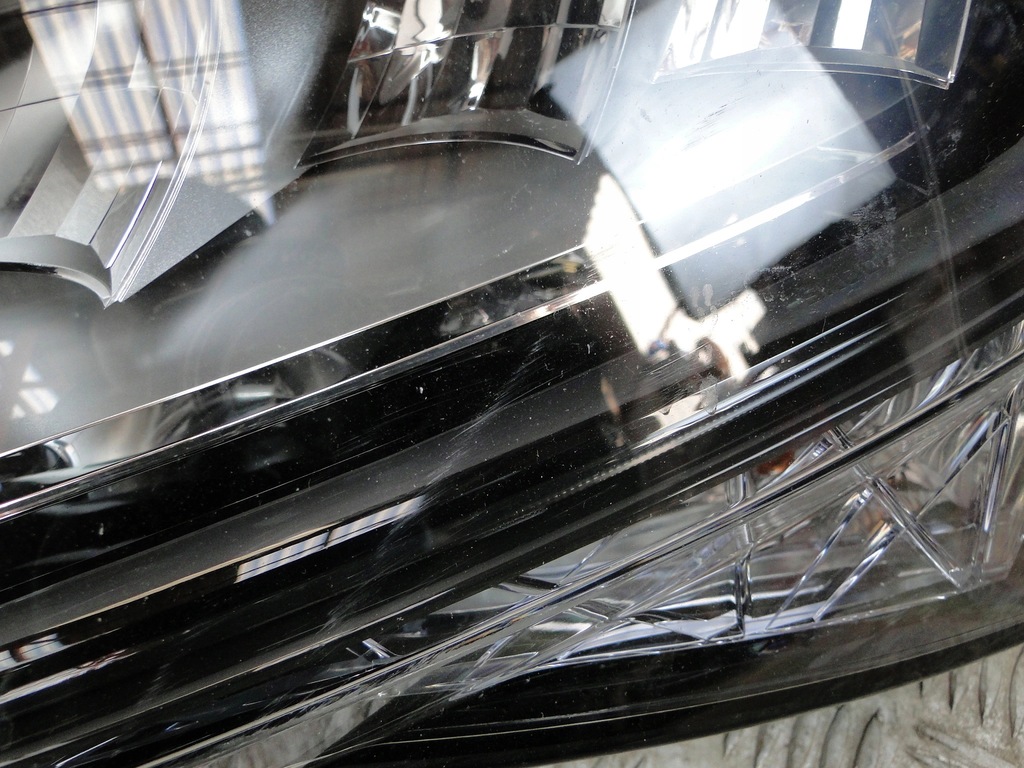 фото №14, Лампа перед skoda superb iii 3v 3v0 3v1941016c 3v1941015c