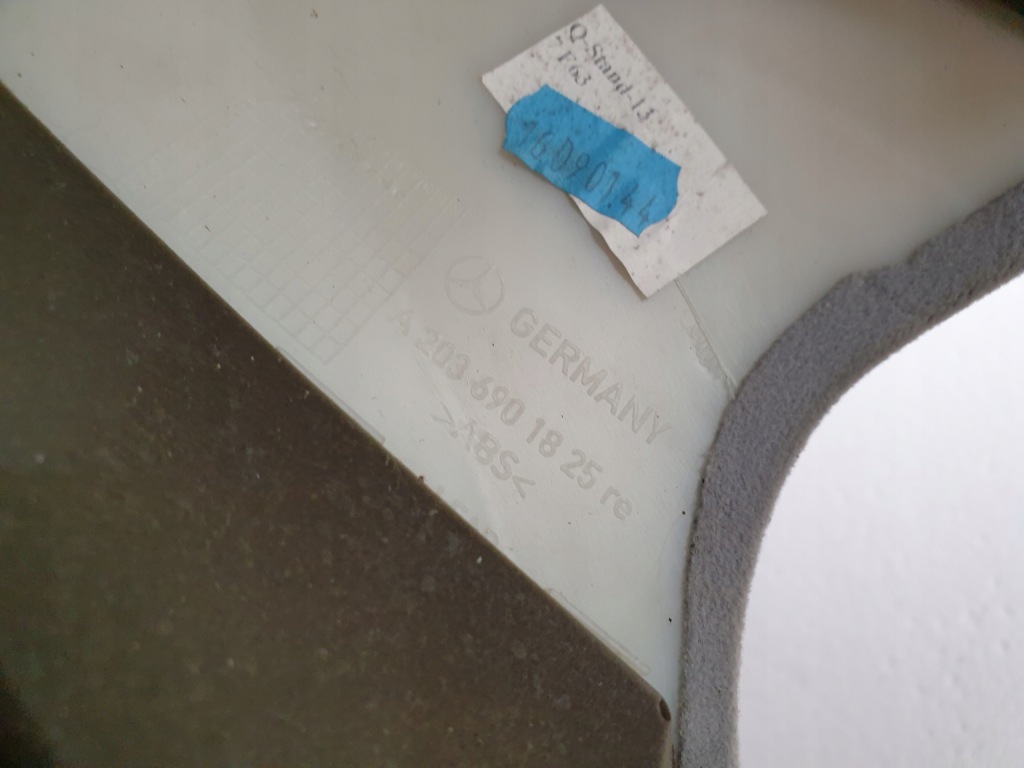 фото №5, Обшивка стойка правый задняя mercedes w203 sedan