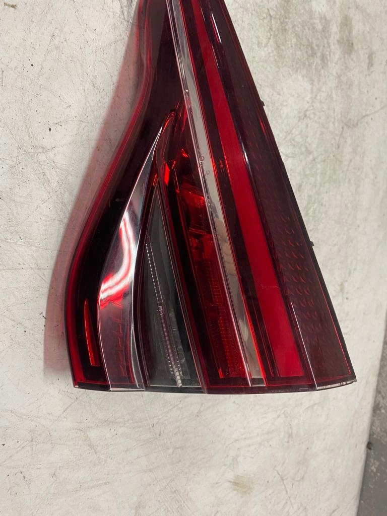 фото №3, Renault clio v лампа правый задняя led hb 265504450r