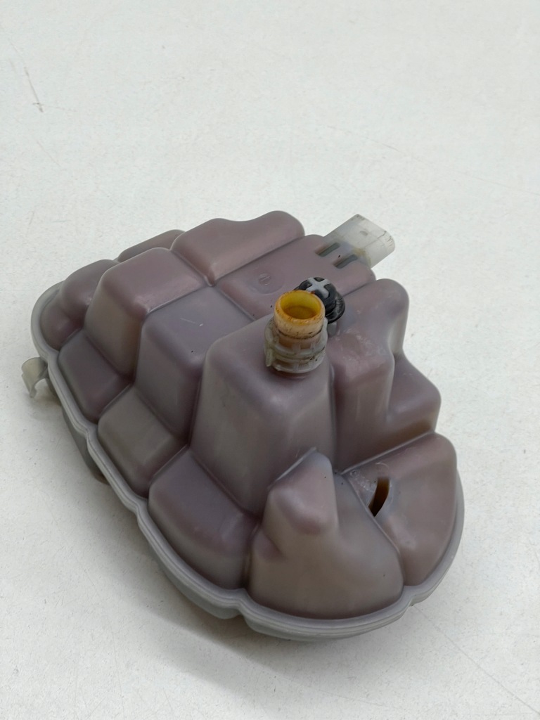 Audi a7 a6 c7 2.0 tdi бак бачок розширювальний рідини радіатора Недорого