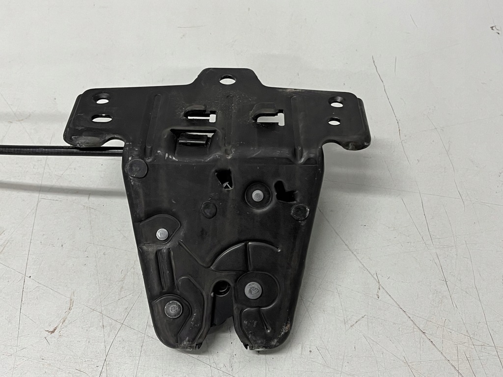 фото №3, Замок доводчик задний крышки багажника volvo s90 v90