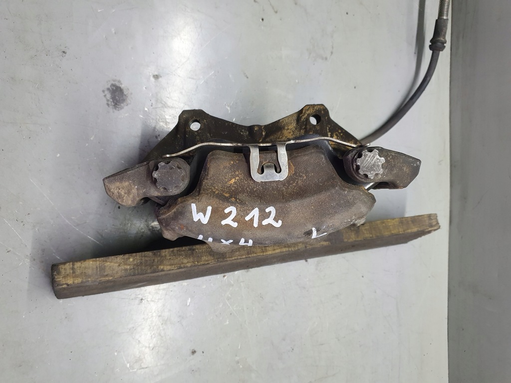 фото №9, Суппорты перед l/p mercedes e-klasa w212 4matic