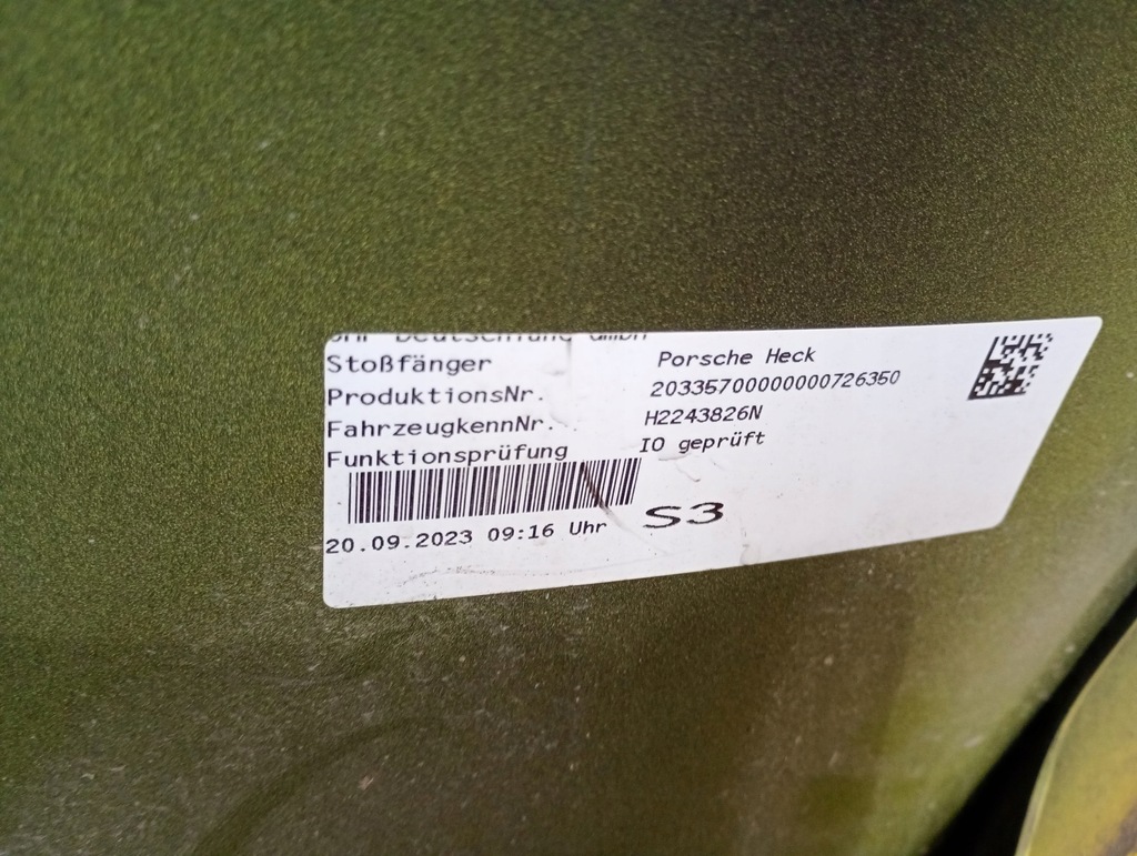 фото №11, 992807421 бампер задняя porsche 911 992 carrera 2019- жёлтый