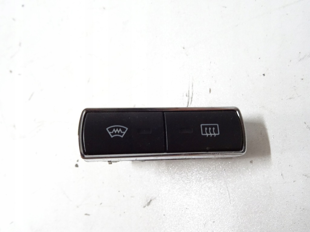 фото №1, Ford galaxy mk3 кнопка подогрев стекло