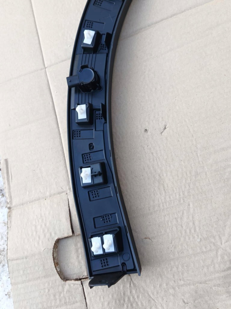 фото №7, Молдинг крыла передний перед правая alfa romeo junior 2024- датчик pdc