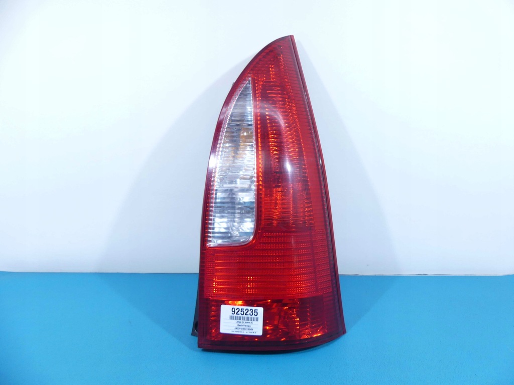 фото №1, Лампа задня права mazda premacy hb 5d 99-01