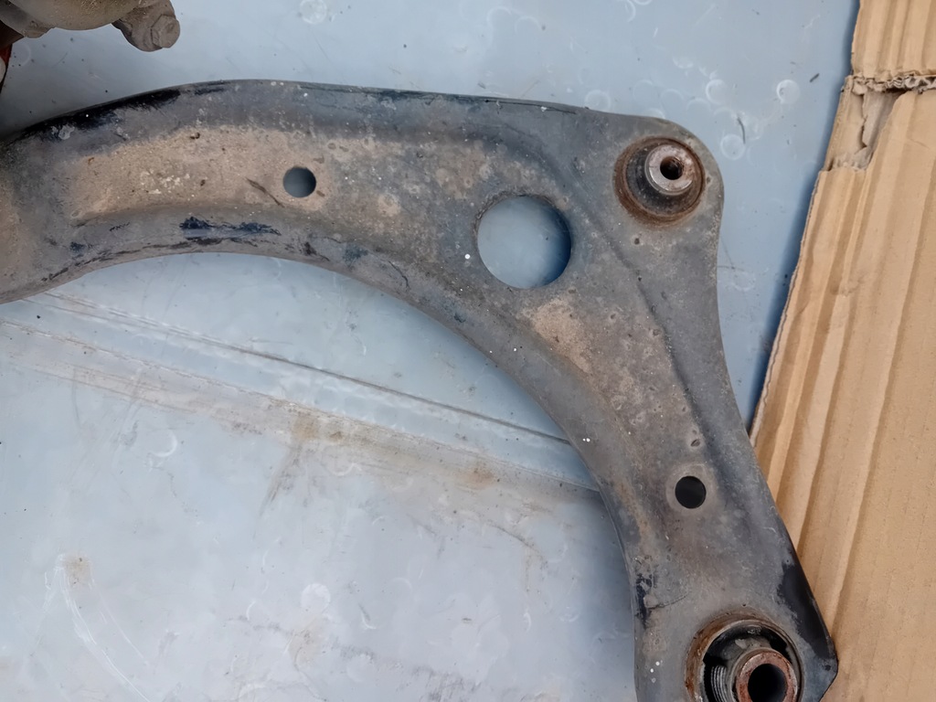 фото №1, Nissan note ii e12 рычаг левый перед передний