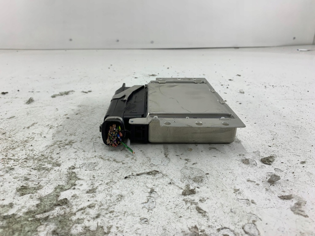 8d0907389d блок керування модуль esp passat b5 audi a4 b5 a6 c5 Оригінал