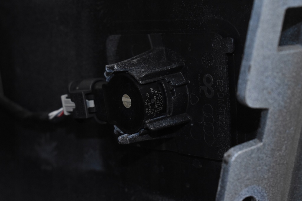 фото №12, Бампер задня задній джгут pdc 4j3807421b audi e-tron gt lak.ly7f