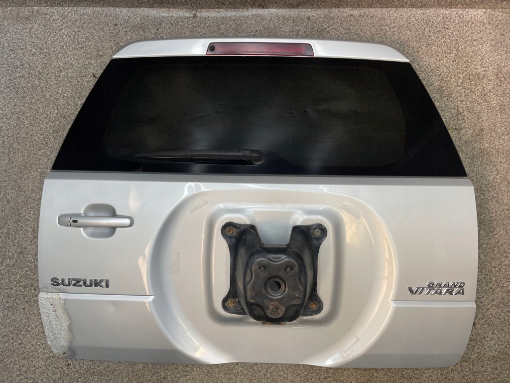 фото №8, Крышка багажника багажника стекло задняя z2s c02 серебристая suzuki grand vitara 2 ii 5 дверь