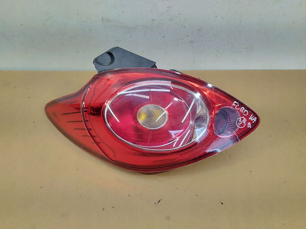 фото №10, Лампа правая + левая задняя задняя ford ka ii mk2 lata 2008-2016 angielska