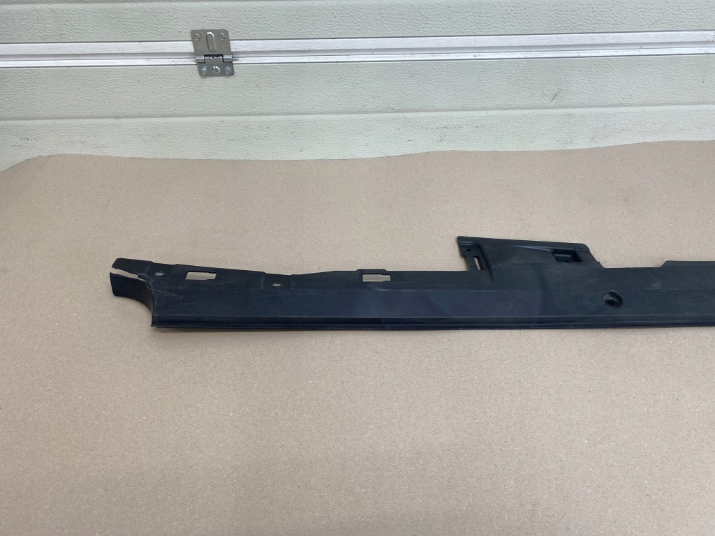 фото №2, Молдинг порог порог накладка защита порог подвеска левая polestar 2 31694976