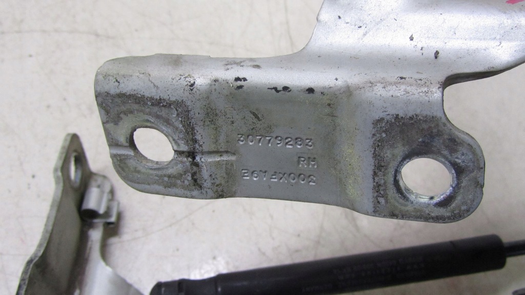 фото №4, Volvo xc60 петля капот kpl 08-13 35