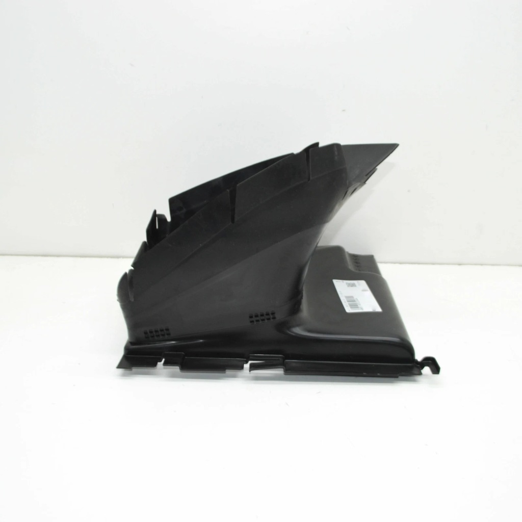 фото №3, Audi q8 интеркулер правый air воздуховод guide 4m8145334a