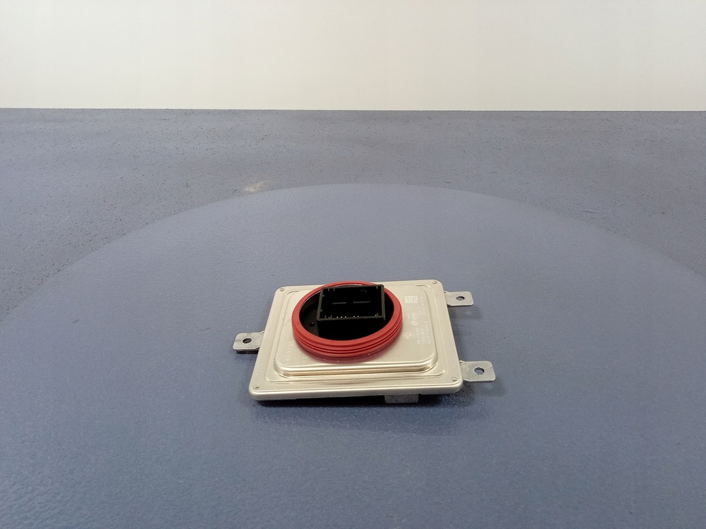 фото №1, Bmw 1 f40 2 f44 преобразователь модуль led 5a0af89