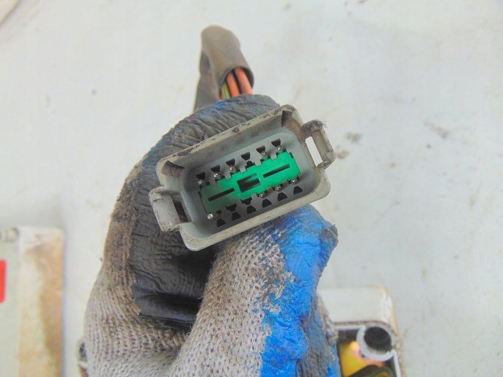 фото №7, Агрегат carrier xarios коробка запобіжників