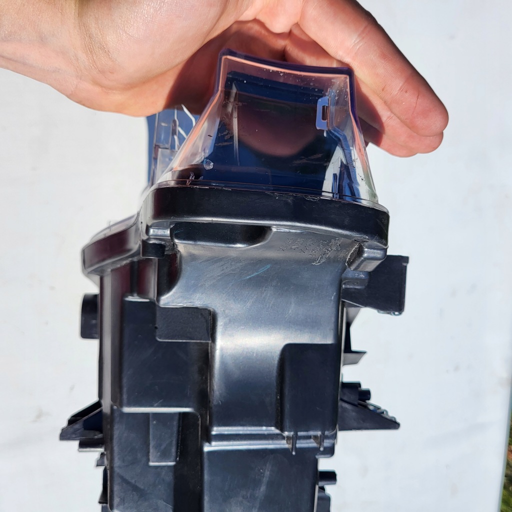 Лампа правий перед tyc 20-9815-00 Зі Шроту