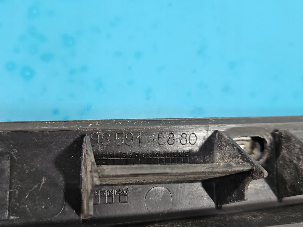 фото №8, Молдинг стекло лобовое правая передней citroen c5 ii x7 9659145880