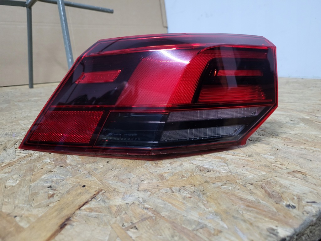 фото №12, Vw golf viii 8 5h hb лампа задняя задняя левая led