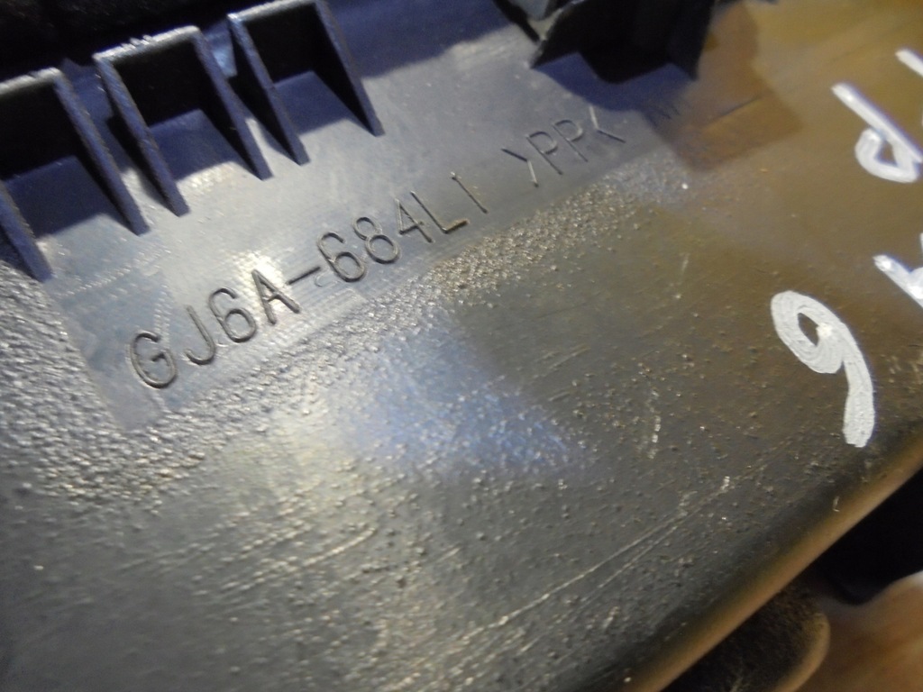 фото №9, Переключатель окон правый перед mazda 6 gg gj6a-684li