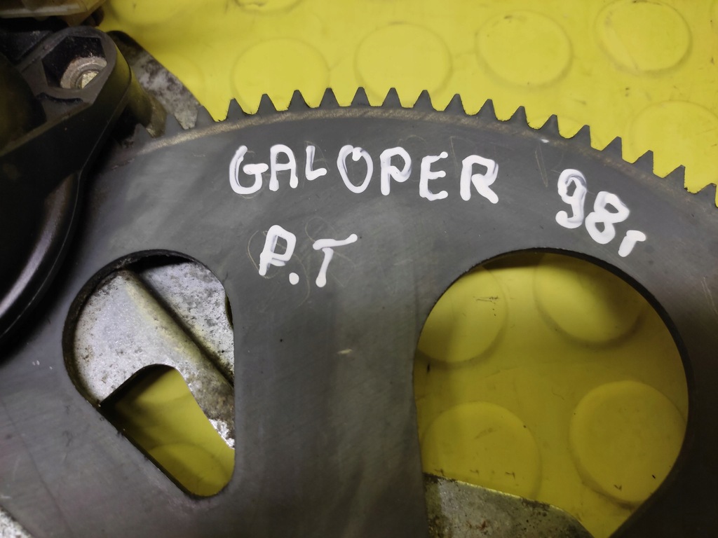 фото №7, Hyundai galloper подъемник стекло правый задняя