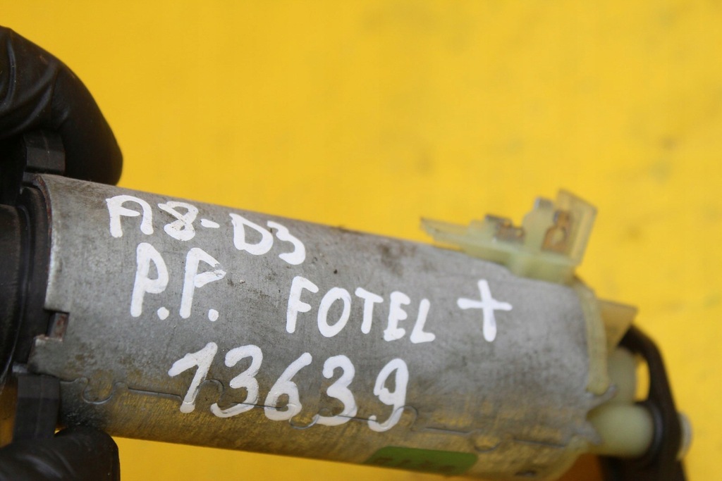 фото №8, Моторчик регулювання сидіння перед a8 d3 0130002530