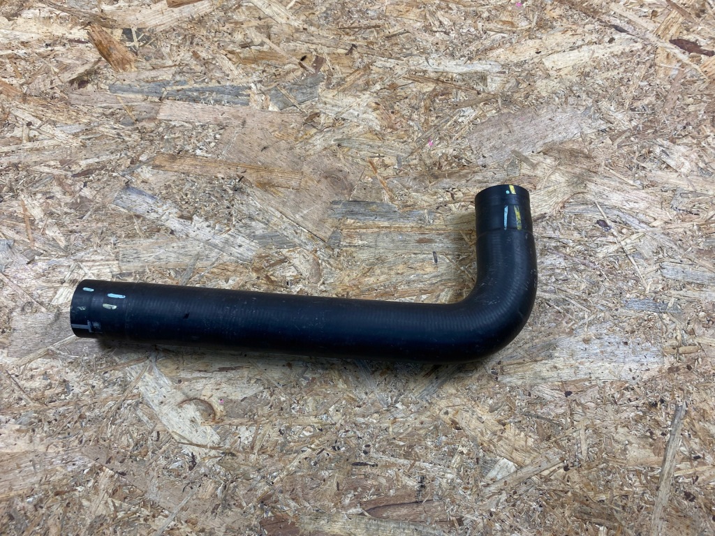 Патрубок труба шланг води renault alpine a110 6020015667 Оригінал